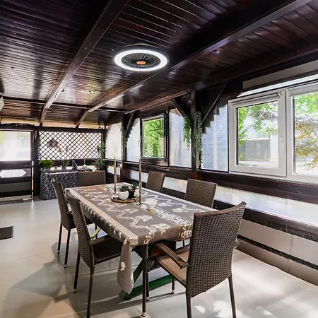 Apartma Urska's Premium House Terme Catez